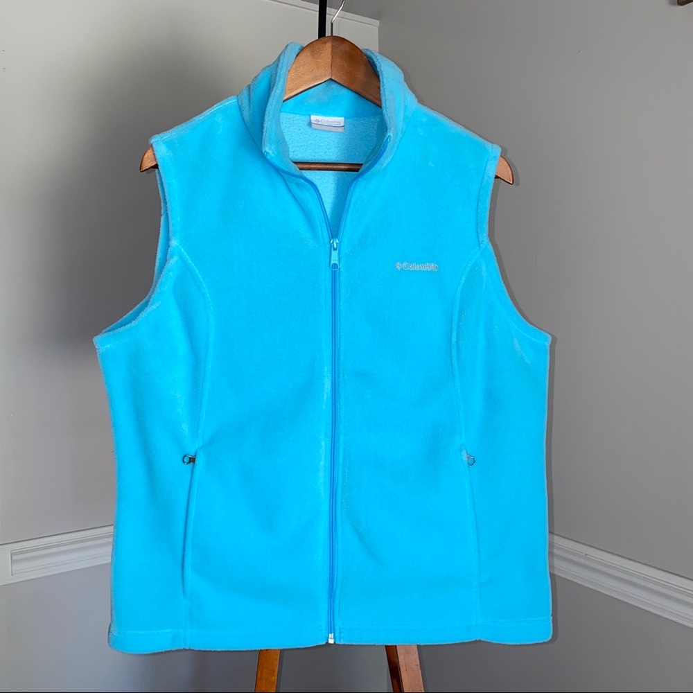 Columbia Baby Blue Sweater Vest XL